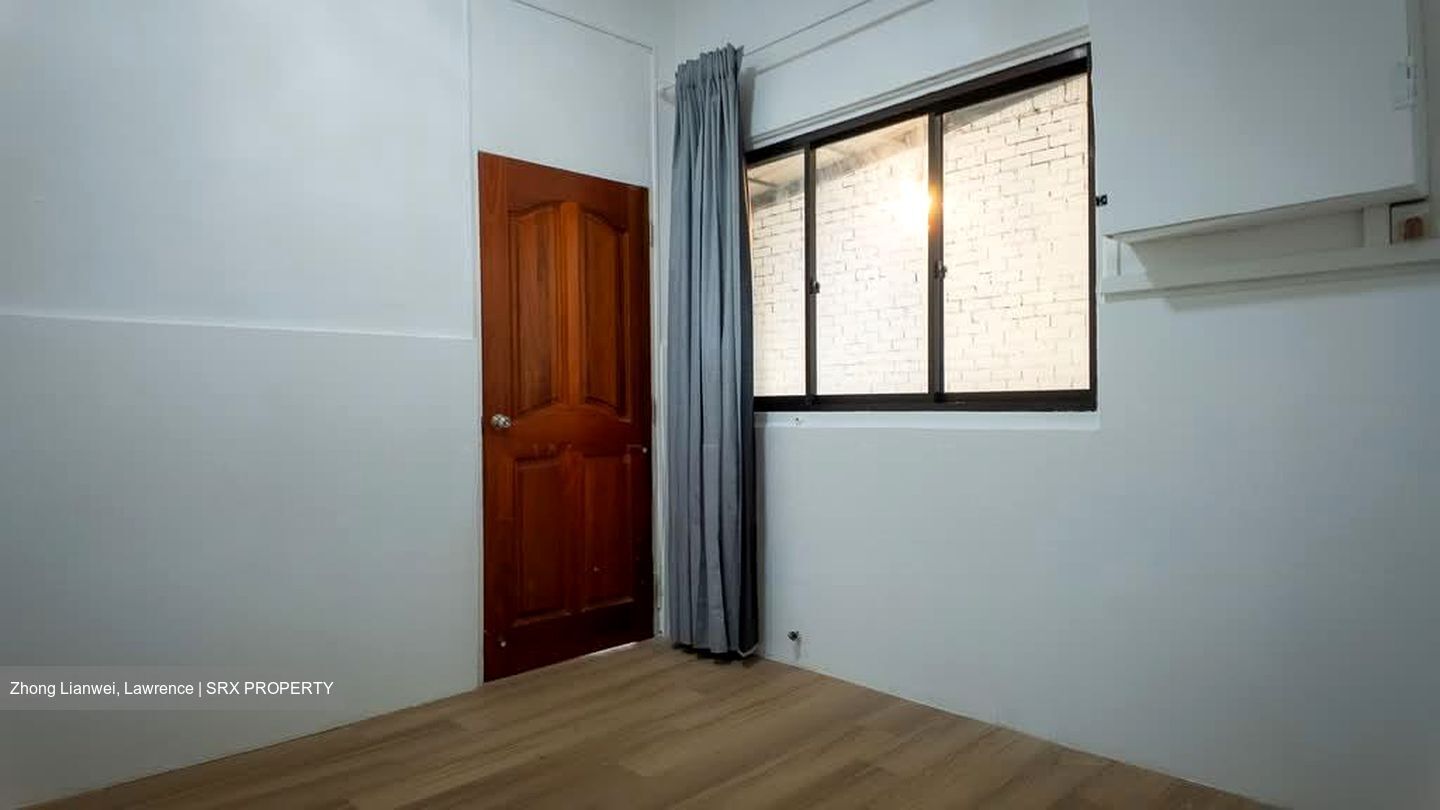 Jalan Pacheli (D19), Terrace #566507511